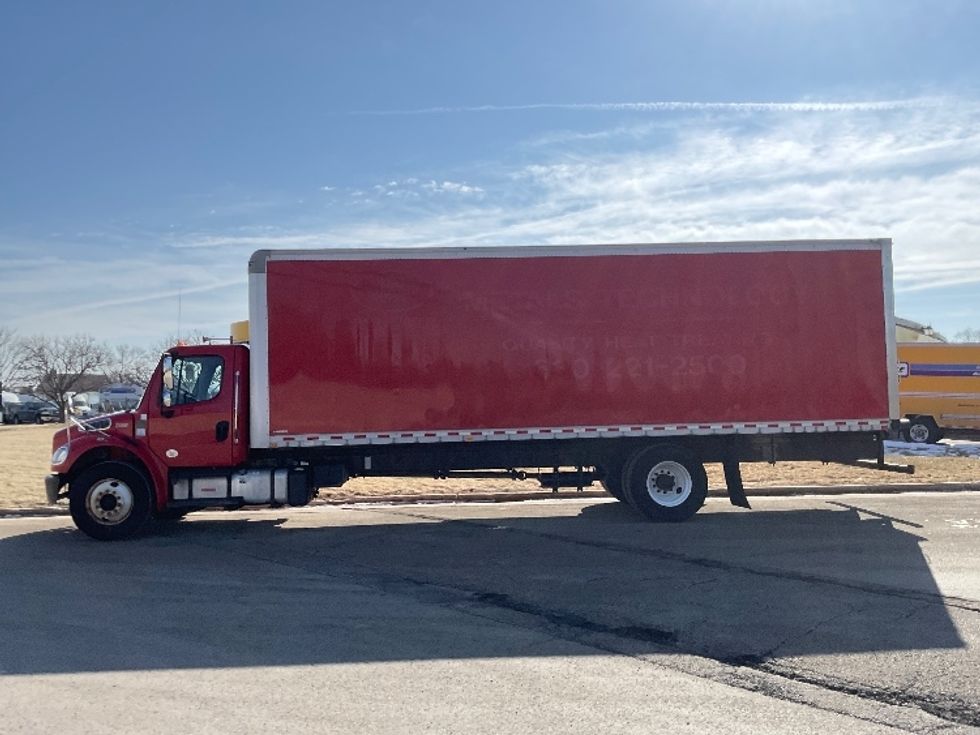 Medium Duty Box Truck-Light and Medium Duty Trucks-Freightliner-2019-M2-East Chicago-IN-224,541\n\t\tmiles-$ 27,000 - Image 4