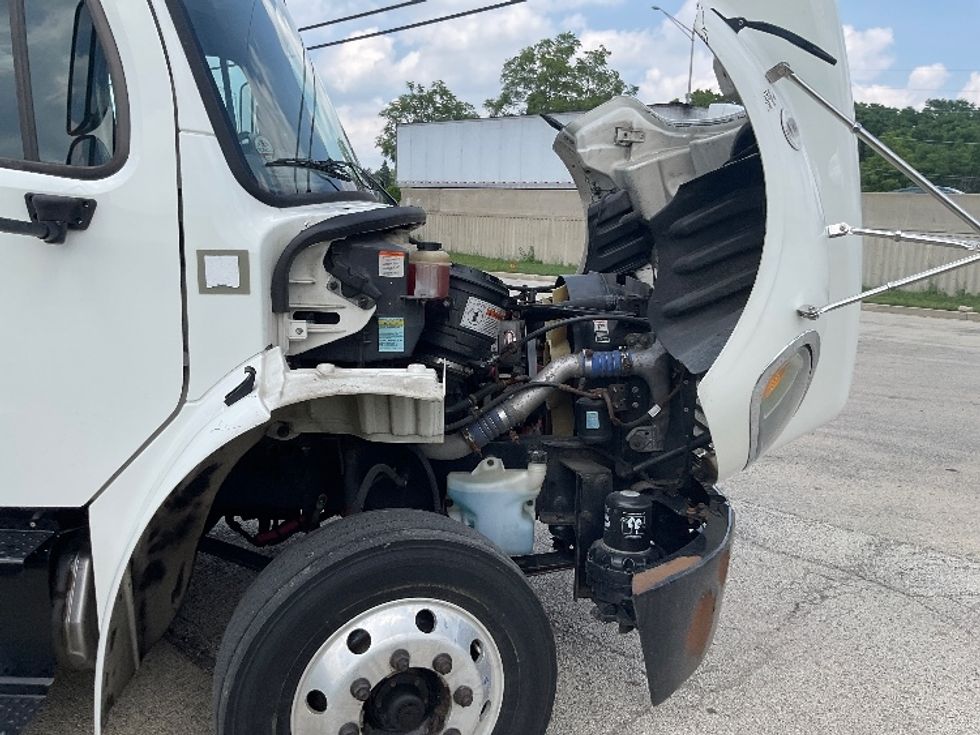 Medium Duty Box Truck-Light and Medium Duty Trucks-Freightliner-2019-M2-East Chicago-IN-281,904\n\t\tmiles-$ 21,500 - Image 22