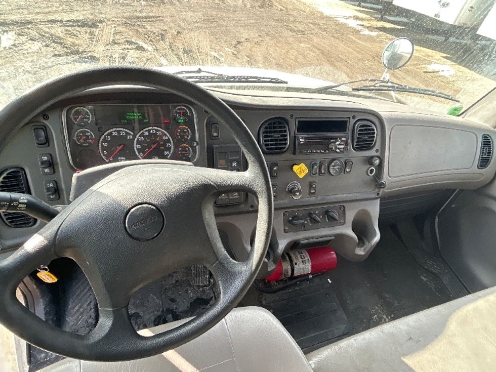 Medium Duty Box Truck-Light and Medium Duty Trucks-Freightliner-2019-M2-East Chicago-IN-320,408\n\t\tmiles-$ 20,000 - Image 16