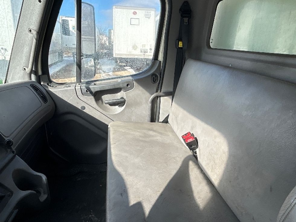 Medium Duty Box Truck-Light and Medium Duty Trucks-Freightliner-2019-M2-East Chicago-IN-320,408\n\t\tmiles-$ 20,000 - Image 18