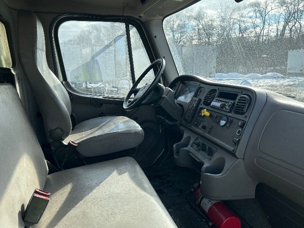 Medium Duty Box Truck-Light and Medium Duty Trucks-Freightliner-2019-M2-East Chicago-IN-320,408\n\t\tmiles-$ 20,000 - Image 21