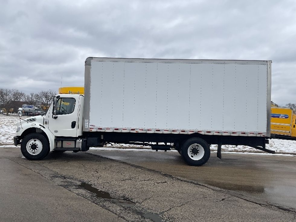 Medium Duty Box Truck-Light and Medium Duty Trucks-Freightliner-2019-M2-East Chicago-IN-320,408\n\t\tmiles-$ 20,000 - Image 4