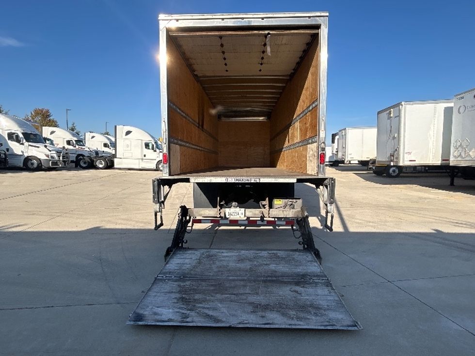 Medium Duty Box Truck-Light and Medium Duty Trucks-Freightliner-2019-M2-East Chicago-IN-69,496\n\t\tmiles-$ 58,250 - Image 9
