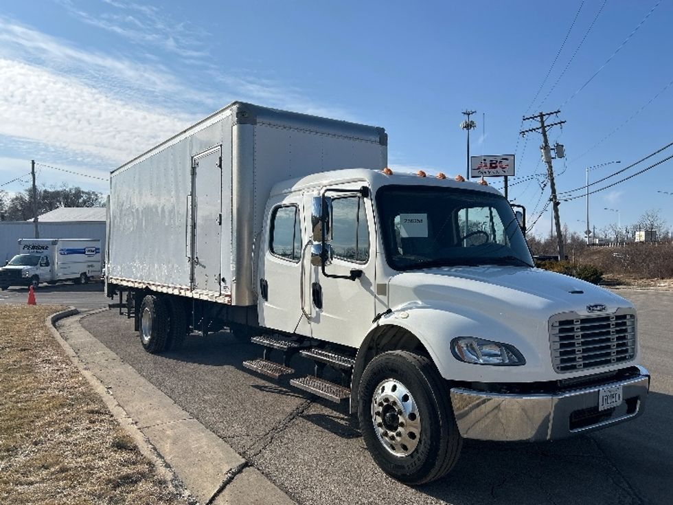 Medium Duty Box Truck-Light and Medium Duty Trucks-Freightliner-2019-M2-East Chicago-IN-93,418\n\t\tmiles-$ 58,000 - Image 1