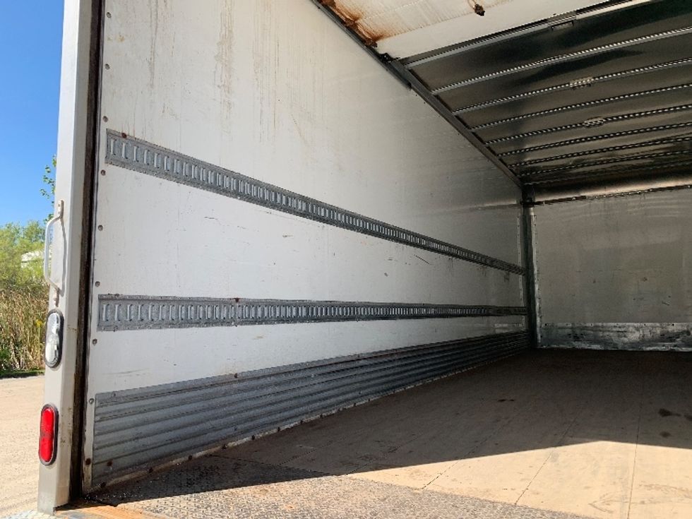Medium Duty Box Truck-Light and Medium Duty Trucks-Freightliner-2019-M2-East Liberty-OH-171,223\n\t\tmiles-$ 53,000 - Image 11