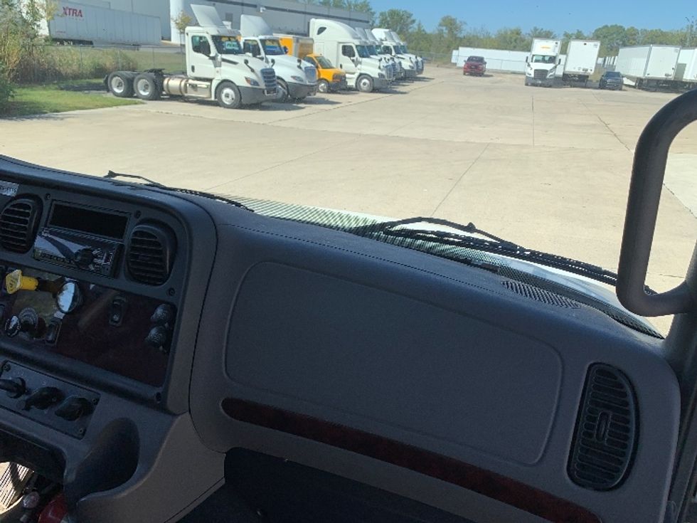 Medium Duty Box Truck-Light and Medium Duty Trucks-Freightliner-2019-M2-East Liberty-OH-171,223\n\t\tmiles-$ 53,000 - Image 21