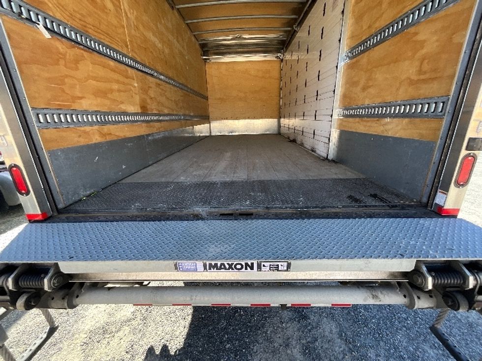 Medium Duty Box Truck-Light and Medium Duty Trucks-Freightliner-2019-M2-Eden-MD-121,979\n\t\tmiles-$ 46,000 - Image 10