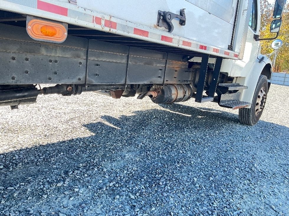 Medium Duty Box Truck-Light and Medium Duty Trucks-Freightliner-2019-M2-Eden-MD-121,979\n\t\tmiles-$ 46,000 - Image 14