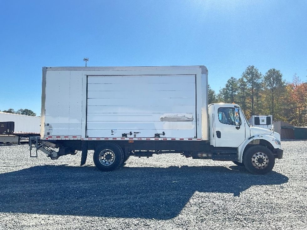 Medium Duty Box Truck-Light and Medium Duty Trucks-Freightliner-2019-M2-Eden-MD-121,979\n\t\tmiles-$ 46,000 - Image 15