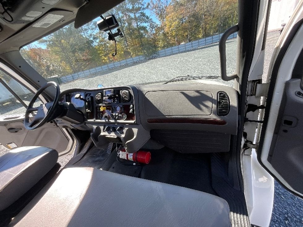 Medium Duty Box Truck-Light and Medium Duty Trucks-Freightliner-2019-M2-Eden-MD-121,979\n\t\tmiles-$ 46,000 - Image 21
