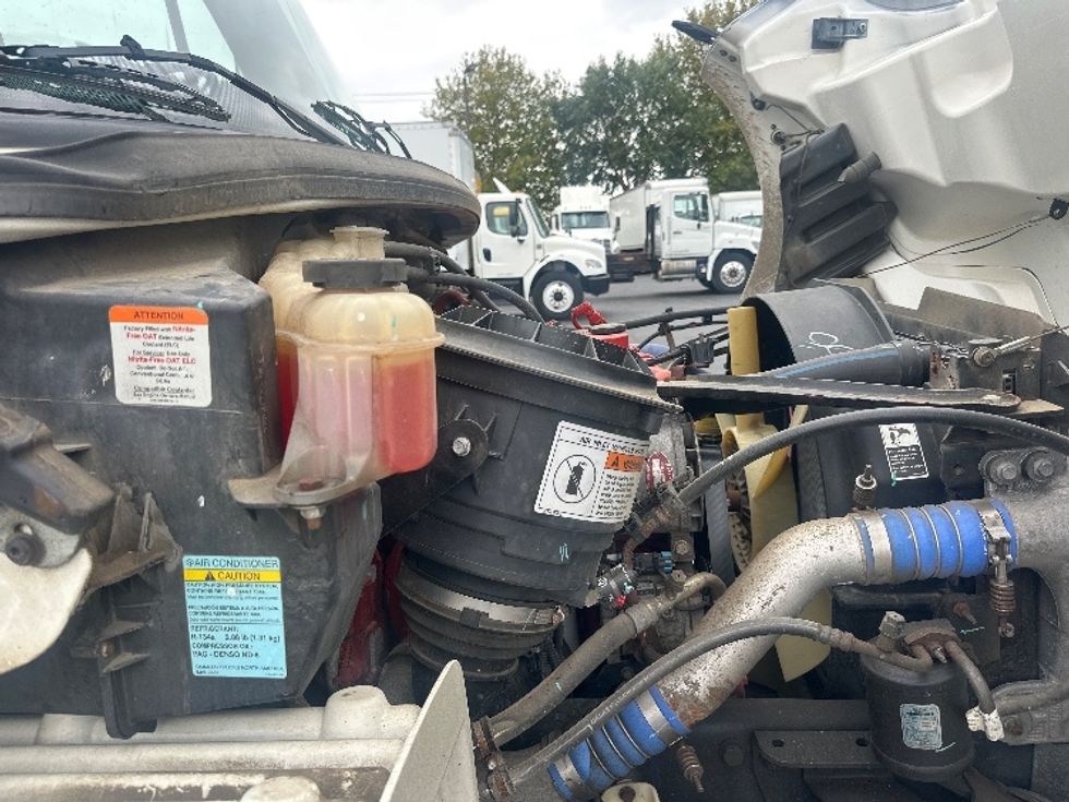 Medium Duty Box Truck-Light and Medium Duty Trucks-Freightliner-2019-M2-Eden-MD-123,410\n\t\tmiles-$ 55,750 - Image 23