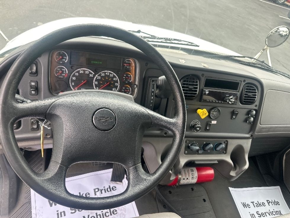 Medium Duty Box Truck-Light and Medium Duty Trucks-Freightliner-2019-M2-Eden-MD-131,866\n\t\tmiles-$ 53,000 - Image 15