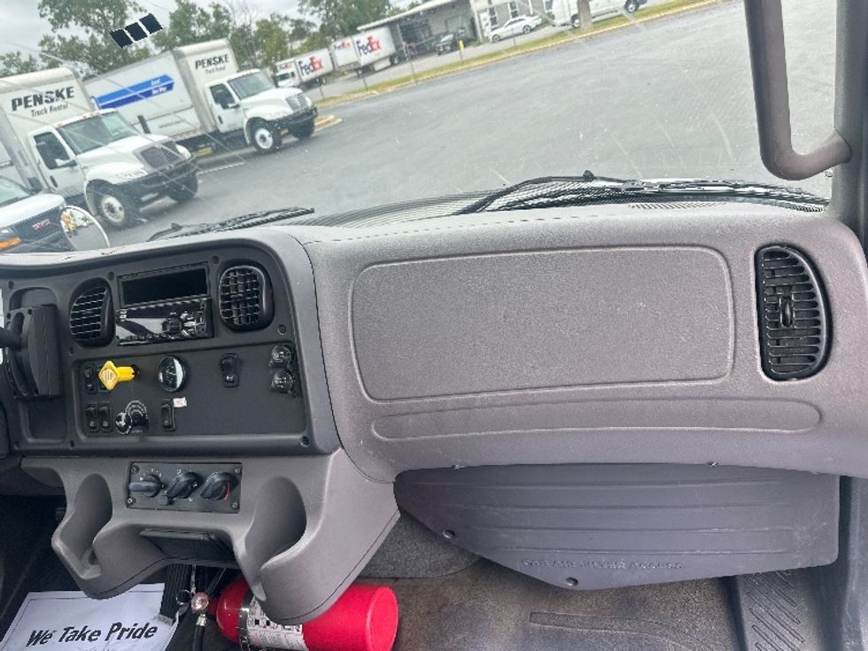 Medium Duty Box Truck-Light and Medium Duty Trucks-Freightliner-2019-M2-Eden-MD-131,866\n\t\tmiles-$ 53,000 - Image 18
