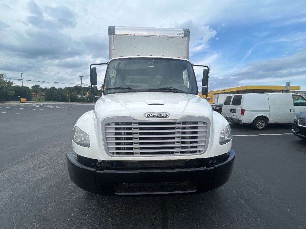 Medium Duty Box Truck-Light and Medium Duty Trucks-Freightliner-2019-M2-Eden-MD-343,844\n\t\tmiles-$ 30,500 - Image 2