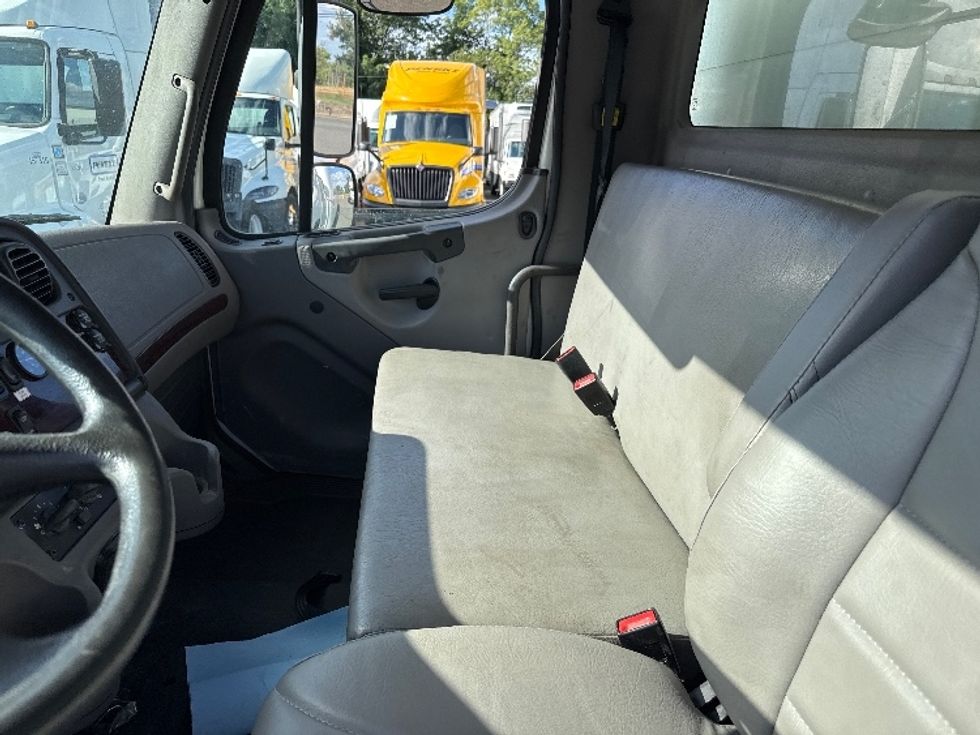 Medium Duty Box Truck-Light and Medium Duty Trucks-Freightliner-2019-M2-Edison-NJ-241,337\n\t\tmiles-$ 34,750 - Image 19