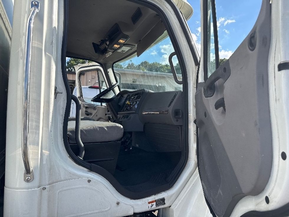 Medium Duty Box Truck-Light and Medium Duty Trucks-Freightliner-2019-M2-Edison-NJ-241,337\n\t\tmiles-$ 34,750 - Image 20