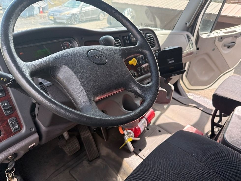 Medium Duty Box Truck-Light and Medium Duty Trucks-Freightliner-2019-M2-Edison-NJ-76,916\n\t\tmiles-$ 43,500 - Image 17