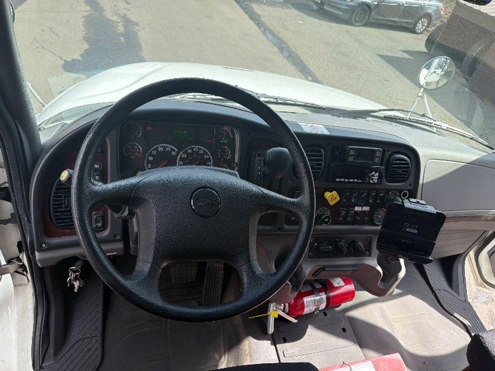 Medium Duty Box Truck-Light and Medium Duty Trucks-Freightliner-2019-M2-Edison-NJ-76,916\n\t\tmiles-$ 43,500 - Image 18