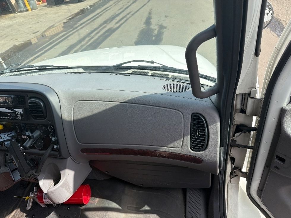 Medium Duty Box Truck-Light and Medium Duty Trucks-Freightliner-2019-M2-Edison-NJ-76,916\n\t\tmiles-$ 43,500 - Image 21