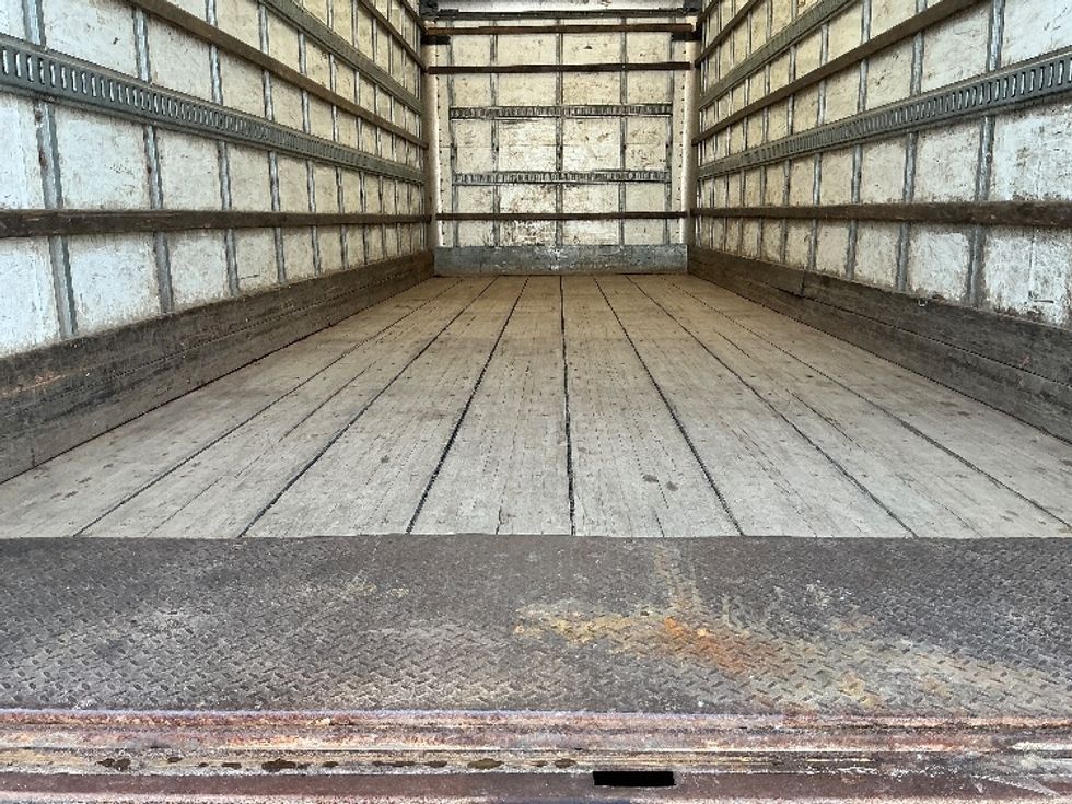 Medium Duty Box Truck-Light and Medium Duty Trucks-Freightliner-2019-M2-Edmonton-AB-296,998\n\t\tkm-$ 59,000 - Image 10