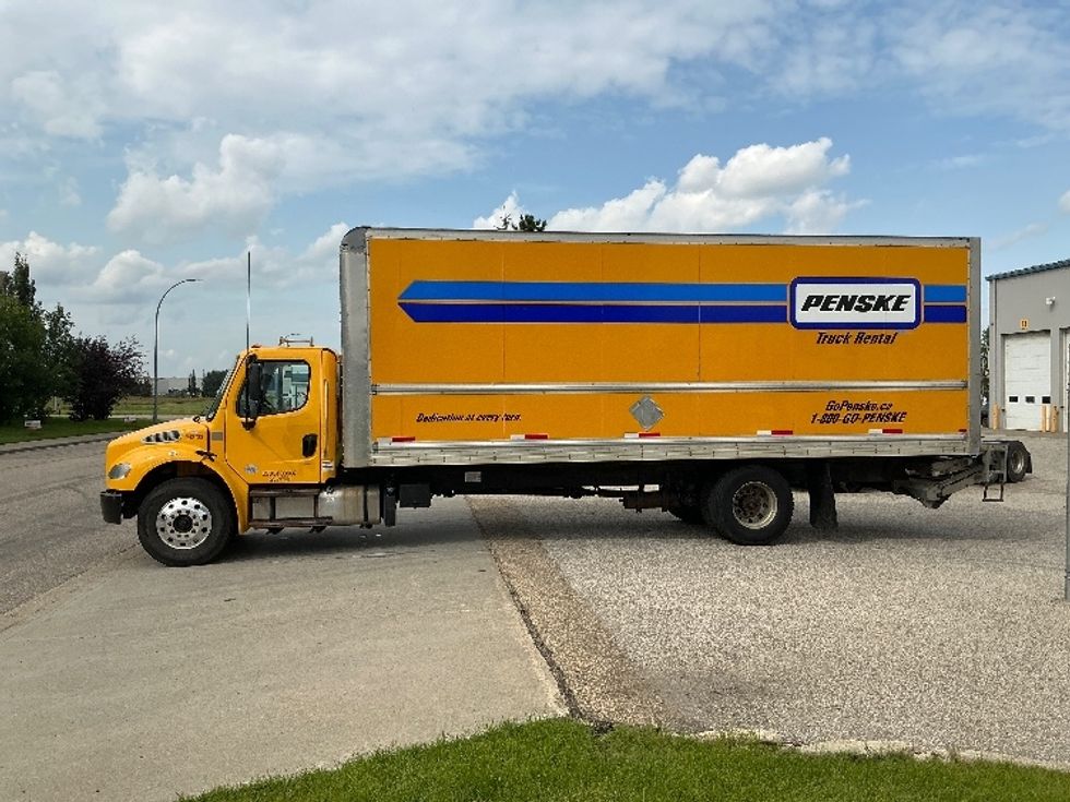 Medium Duty Box Truck-Light and Medium Duty Trucks-Freightliner-2019-M2-Edmonton-AB-296,998\n\t\tkm-$ 59,000 - Image 4