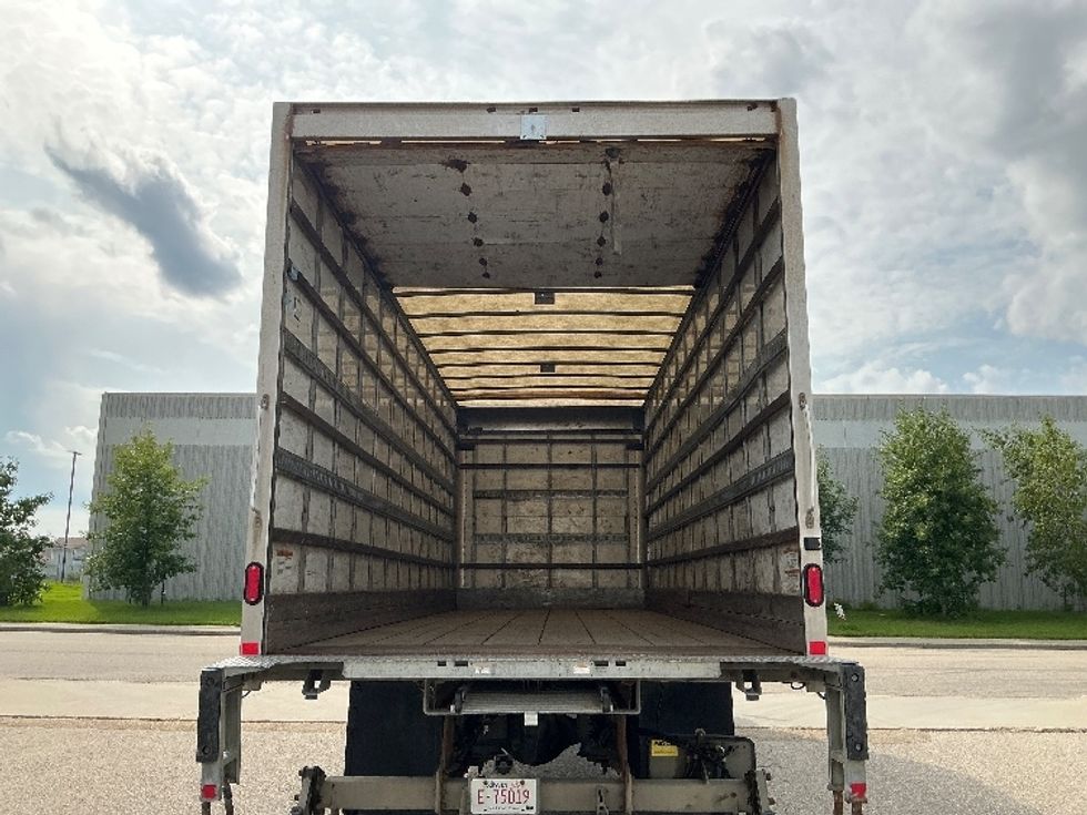 Medium Duty Box Truck-Light and Medium Duty Trucks-Freightliner-2019-M2-Edmonton-AB-296,998\n\t\tkm-$ 59,000 - Image 8