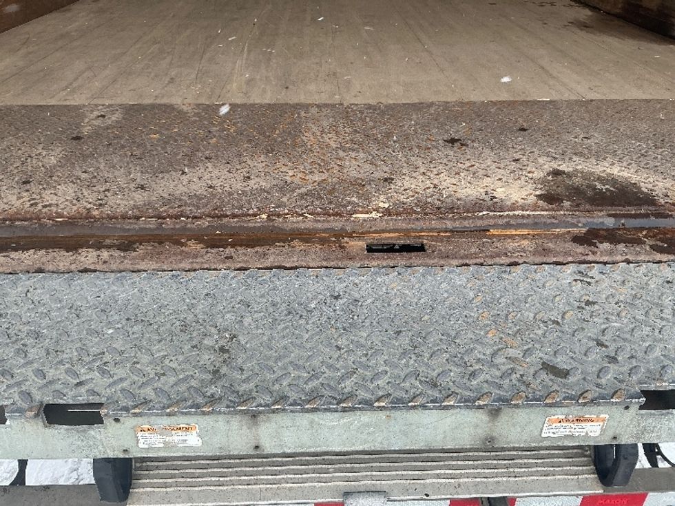 Medium Duty Box Truck-Light and Medium Duty Trucks-Freightliner-2019-M2-Edmonton-AB-327,832\n\t\tkm-$ 58,750 - Image 10