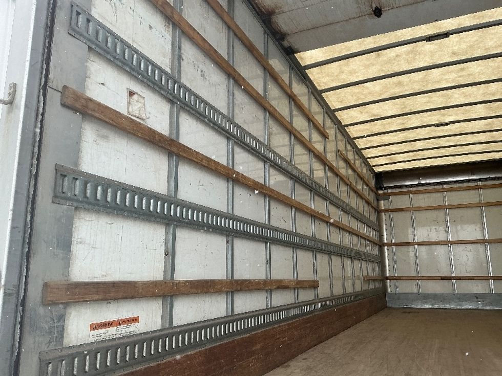 Medium Duty Box Truck-Light and Medium Duty Trucks-Freightliner-2019-M2-Edmonton-AB-327,832\n\t\tkm-$ 58,750 - Image 11