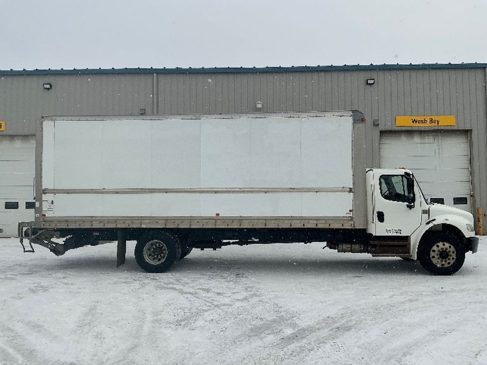 Medium Duty Box Truck-Light and Medium Duty Trucks-Freightliner-2019-M2-Edmonton-AB-327,832\n\t\tkm-$ 58,750 - Image 15