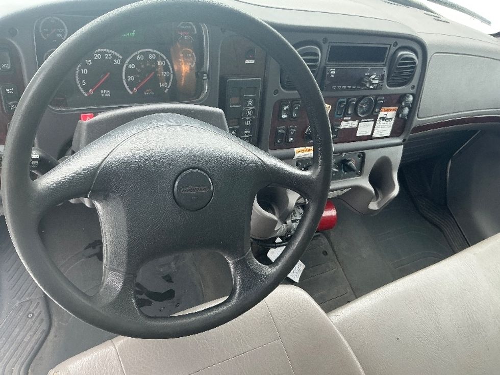 Medium Duty Box Truck-Light and Medium Duty Trucks-Freightliner-2019-M2-Edmonton-AB-327,832\n\t\tkm-$ 58,750 - Image 18