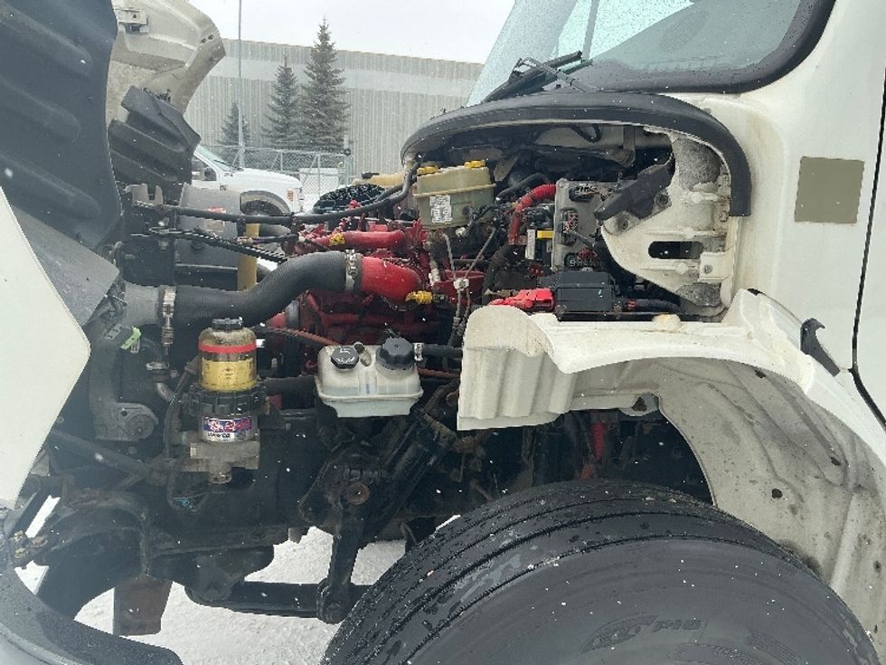 Medium Duty Box Truck-Light and Medium Duty Trucks-Freightliner-2019-M2-Edmonton-AB-327,832\n\t\tkm-$ 58,750 - Image 24
