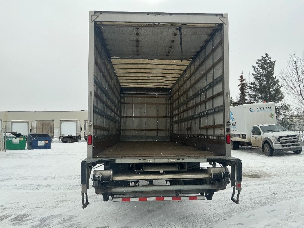 Medium Duty Box Truck-Light and Medium Duty Trucks-Freightliner-2019-M2-Edmonton-AB-327,832\n\t\tkm-$ 58,750 - Image 8