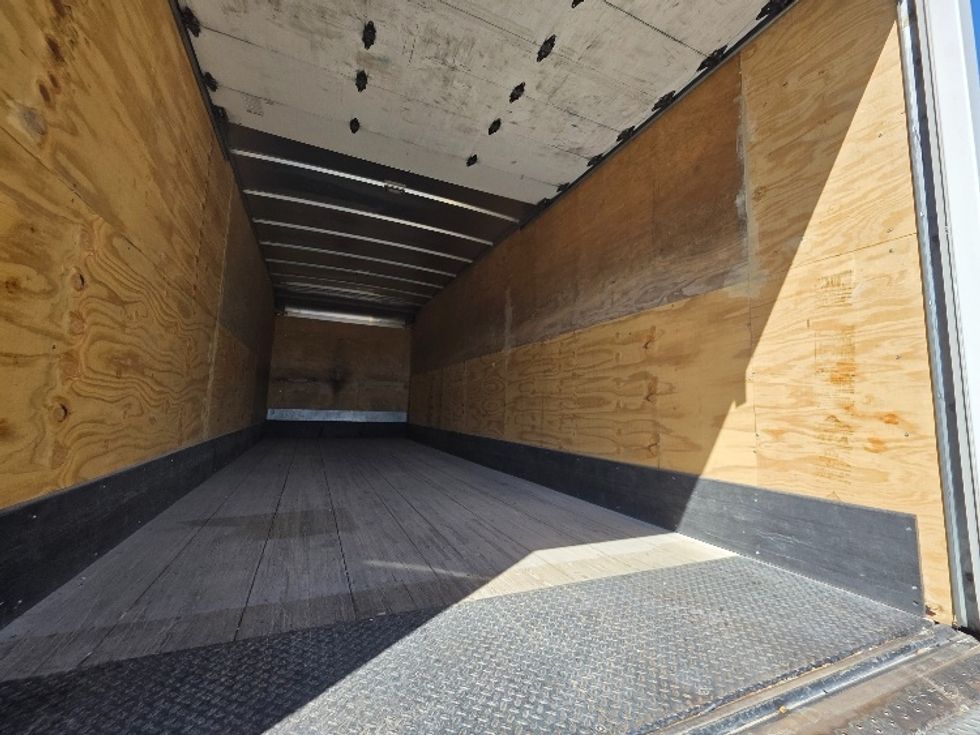 Medium Duty Box Truck-Light and Medium Duty Trucks-Freightliner-2019-M2-El Paso-TX-107,901\n\t\tmiles-$ 54,250 - Image 11