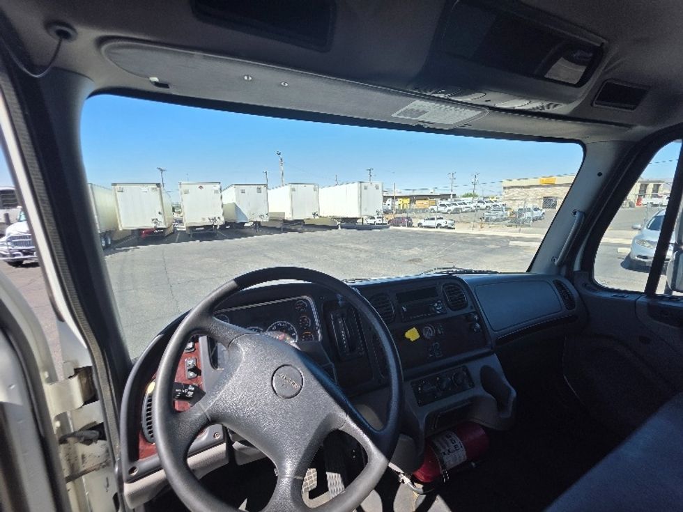 Medium Duty Box Truck-Light and Medium Duty Trucks-Freightliner-2019-M2-El Paso-TX-107,901\n\t\tmiles-$ 54,250 - Image 17