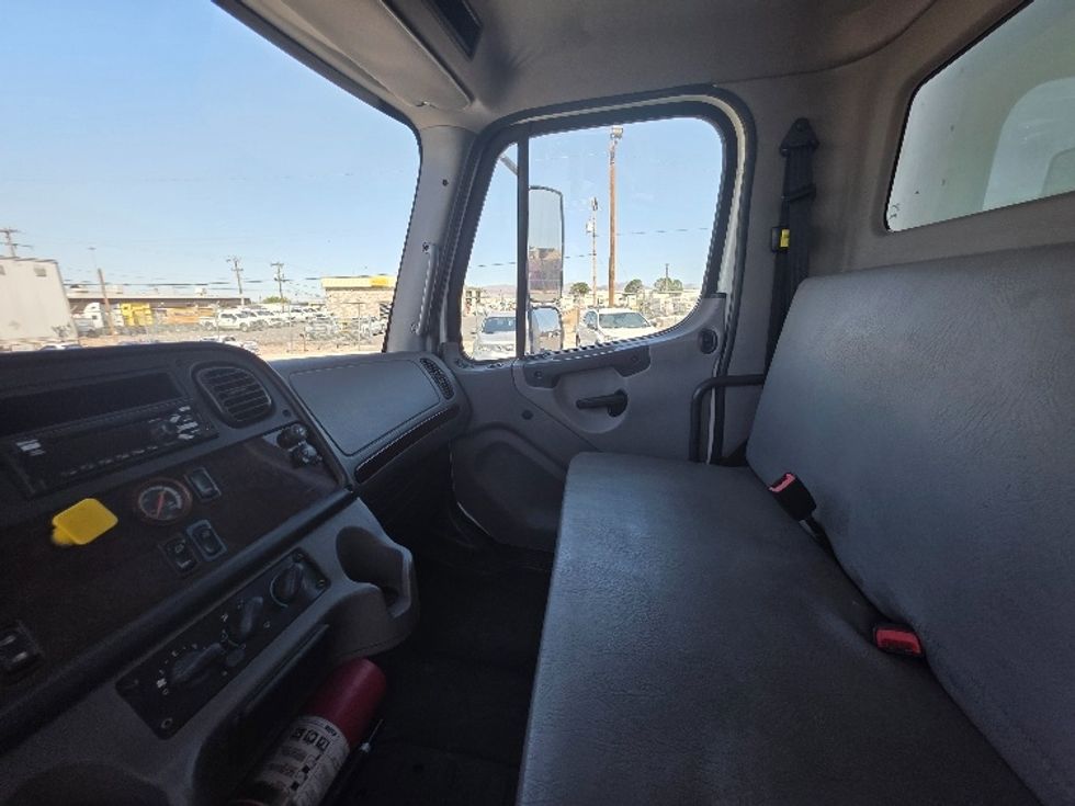 Medium Duty Box Truck-Light and Medium Duty Trucks-Freightliner-2019-M2-El Paso-TX-107,901\n\t\tmiles-$ 54,250 - Image 18