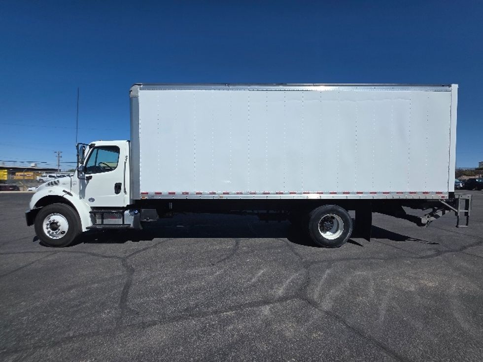 Medium Duty Box Truck-Light and Medium Duty Trucks-Freightliner-2019-M2-El Paso-TX-107,901\n\t\tmiles-$ 54,250 - Image 4