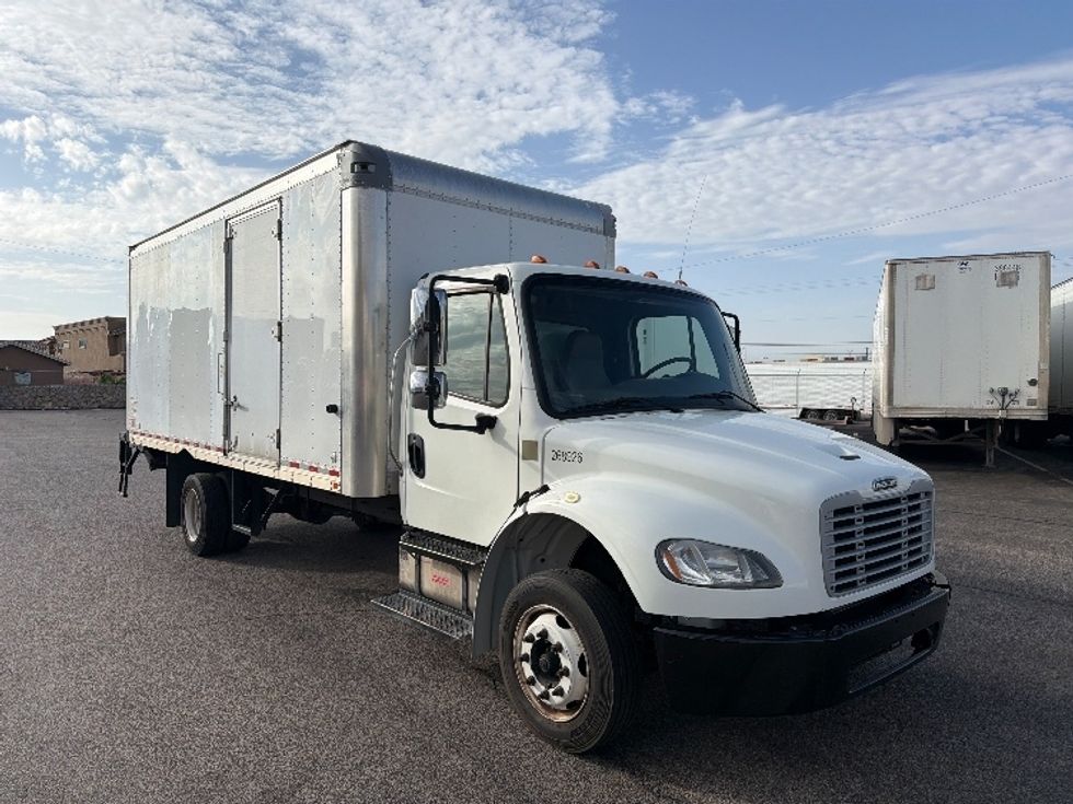 Medium Duty Box Truck-Light and Medium Duty Trucks-Freightliner-2019-M2-El Paso-TX-145,338\n\t\tmiles-$ 44,000 - Image 1