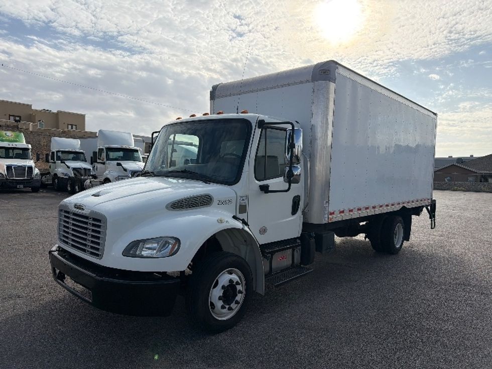 Medium Duty Box Truck-Light and Medium Duty Trucks-Freightliner-2019-M2-El Paso-TX-145,338\n\t\tmiles-$ 44,000 - Image 3