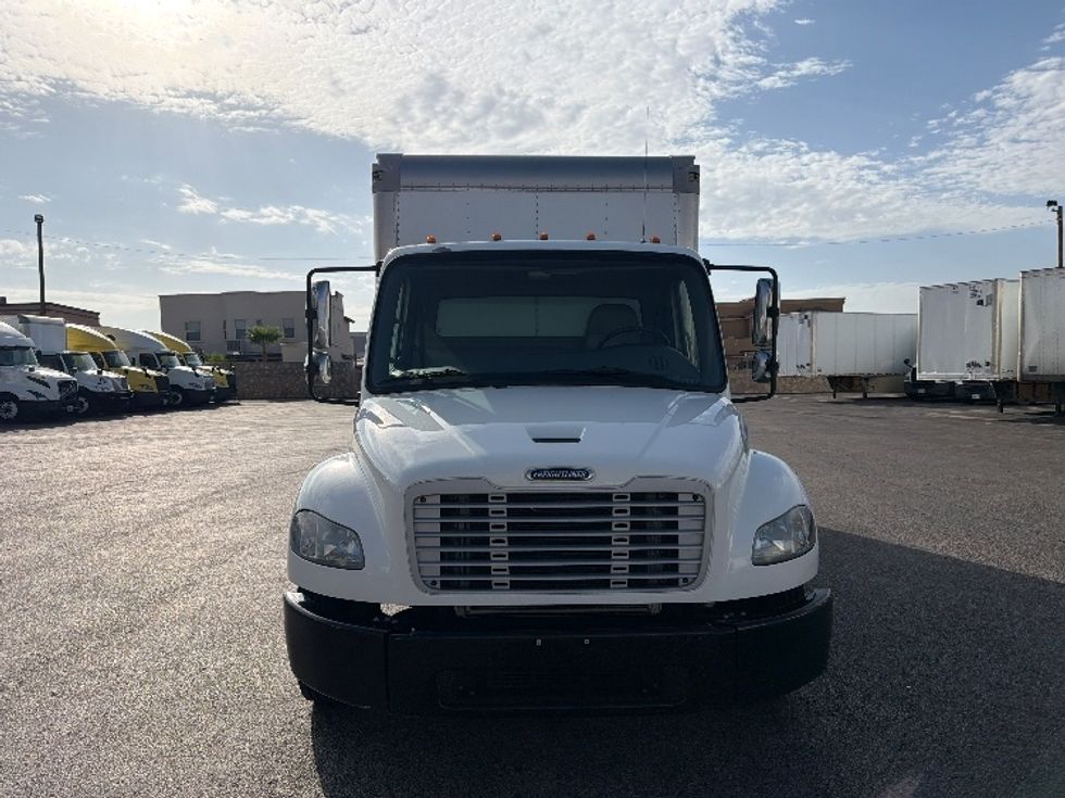 Medium Duty Box Truck-Light and Medium Duty Trucks-Freightliner-2019-M2-El Paso-TX-159,629\n\t\tmiles-$ 45,250 - Image 2