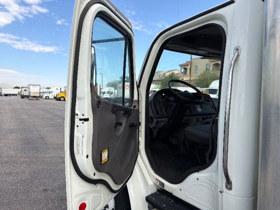 Medium Duty Box Truck-Light and Medium Duty Trucks-Freightliner-2019-M2-El Paso-TX-164,404\n\t\tmiles-$ 44,500 - Image 15