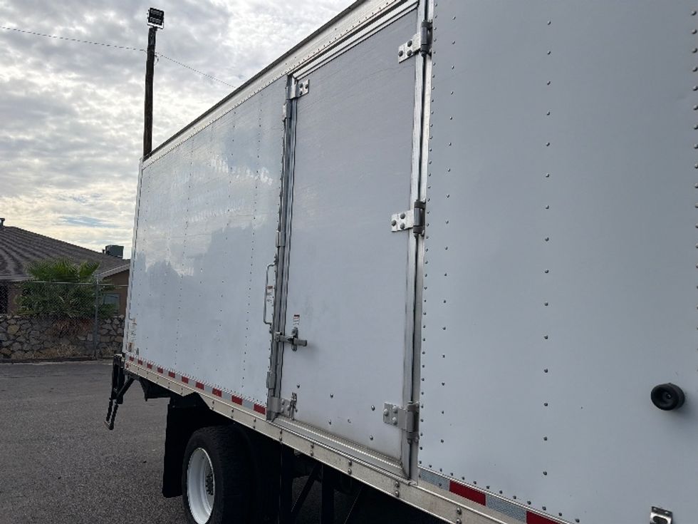 Medium Duty Box Truck-Light and Medium Duty Trucks-Freightliner-2019-M2-El Paso-TX-164,404\n\t\tmiles-$ 44,500 - Image 24