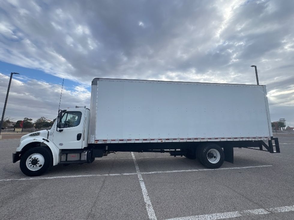 Medium Duty Box Truck-Light and Medium Duty Trucks-Freightliner-2019-M2-El Paso-TX-168,349\n\t\tmiles-$ 48,250 - Image 4