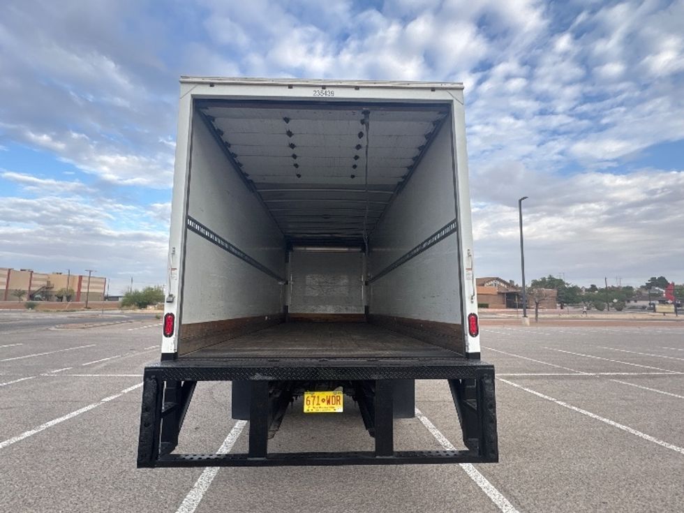 Medium Duty Box Truck-Light and Medium Duty Trucks-Freightliner-2019-M2-El Paso-TX-168,349\n\t\tmiles-$ 48,250 - Image 9