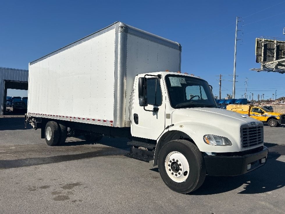 Medium Duty Box Truck-Light and Medium Duty Trucks-Freightliner-2019-M2-El Paso-TX-202,436\n\t\tmiles-$ 44,500 - Image 1