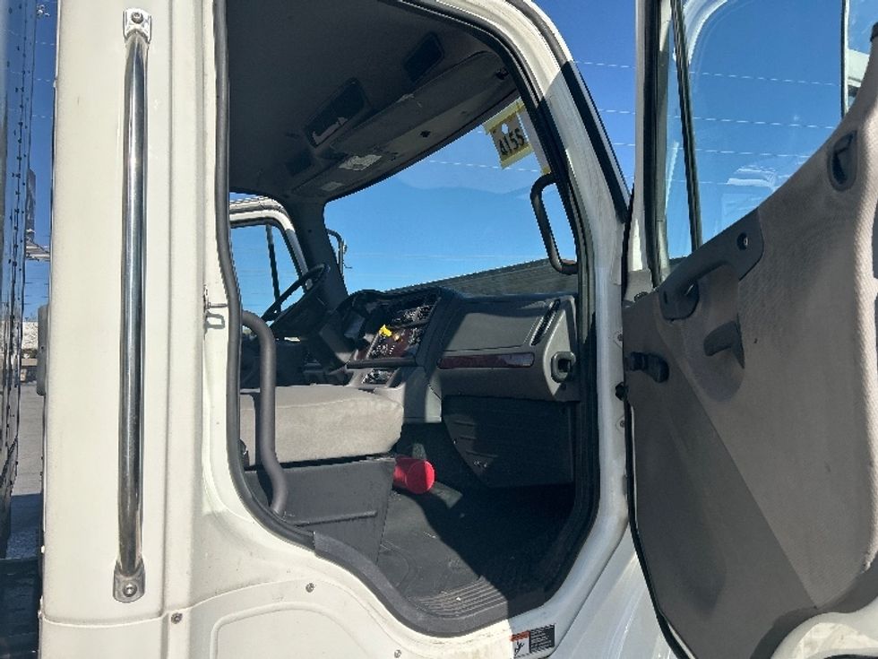 Medium Duty Box Truck-Light and Medium Duty Trucks-Freightliner-2019-M2-El Paso-TX-202,436\n\t\tmiles-$ 44,500 - Image 19