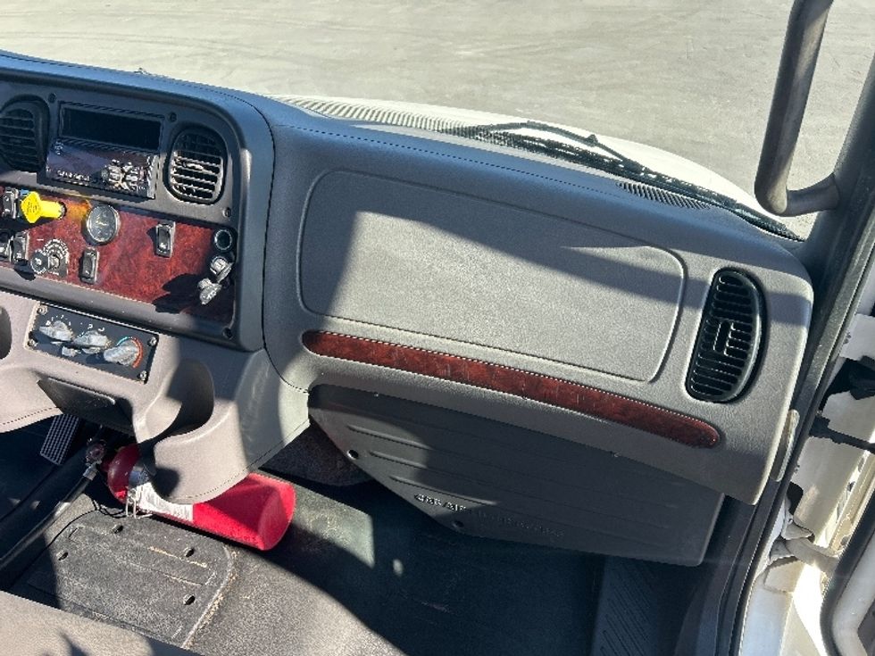 Medium Duty Box Truck-Light and Medium Duty Trucks-Freightliner-2019-M2-El Paso-TX-202,436\n\t\tmiles-$ 44,500 - Image 21