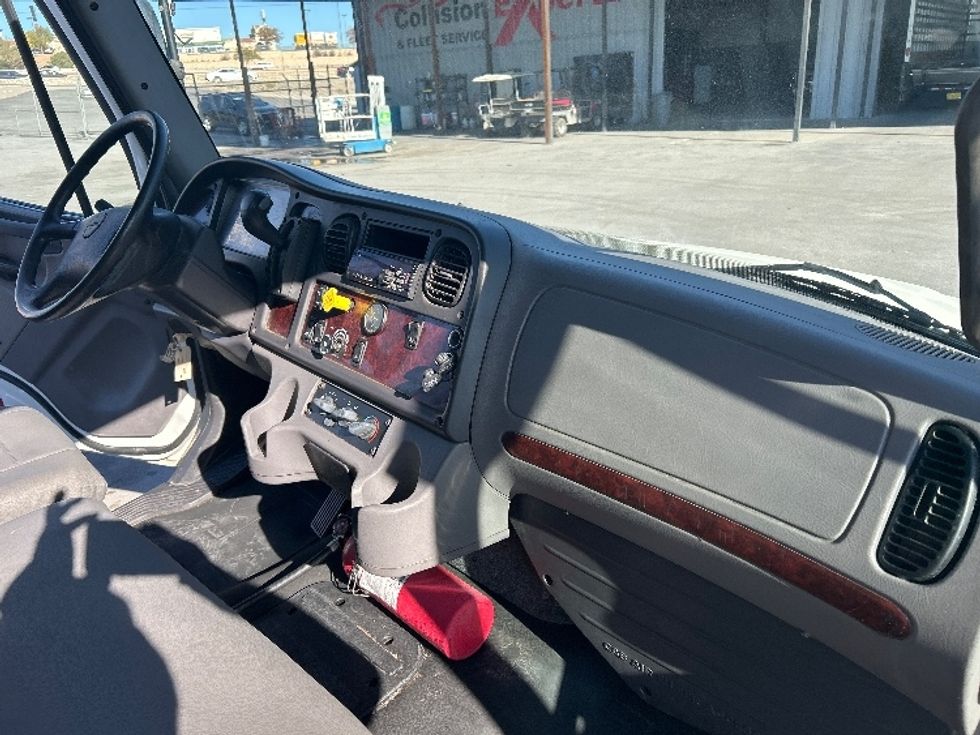 Medium Duty Box Truck-Light and Medium Duty Trucks-Freightliner-2019-M2-El Paso-TX-202,436\n\t\tmiles-$ 44,500 - Image 22