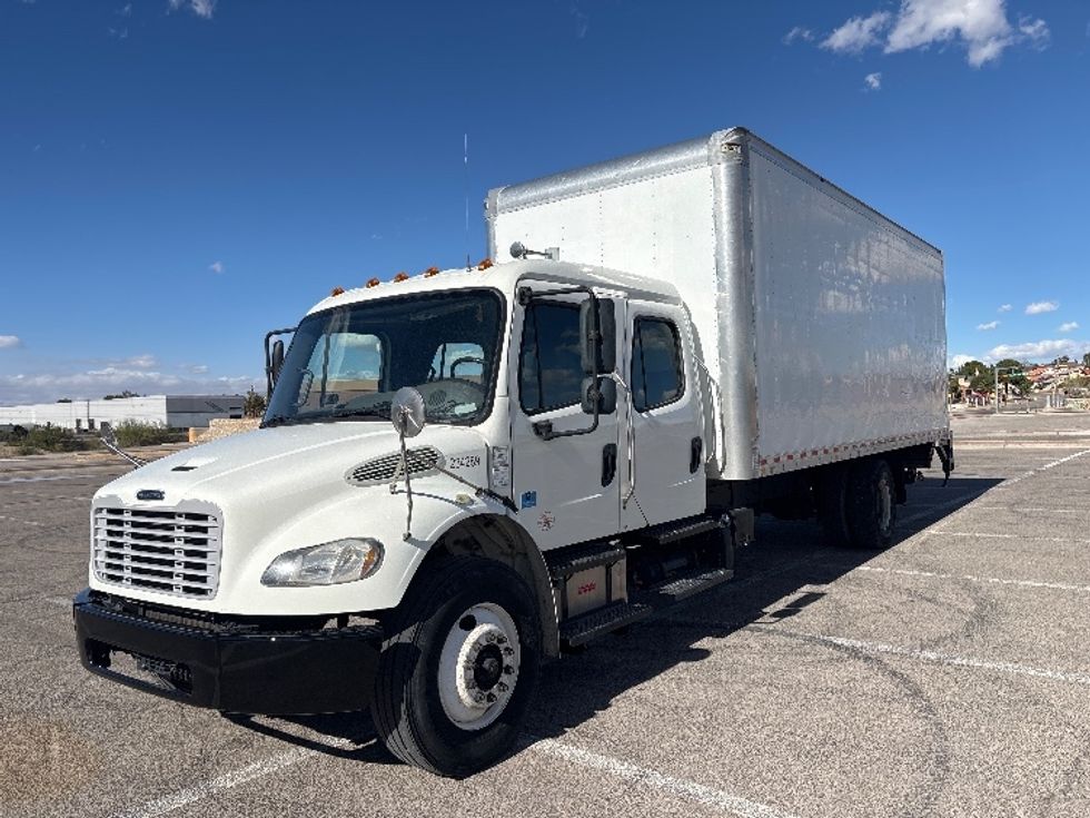 Medium Duty Box Truck-Light and Medium Duty Trucks-Freightliner-2019-M2-El Paso-TX-217,673\n\t\tmiles-$ 51,750 - Image 3