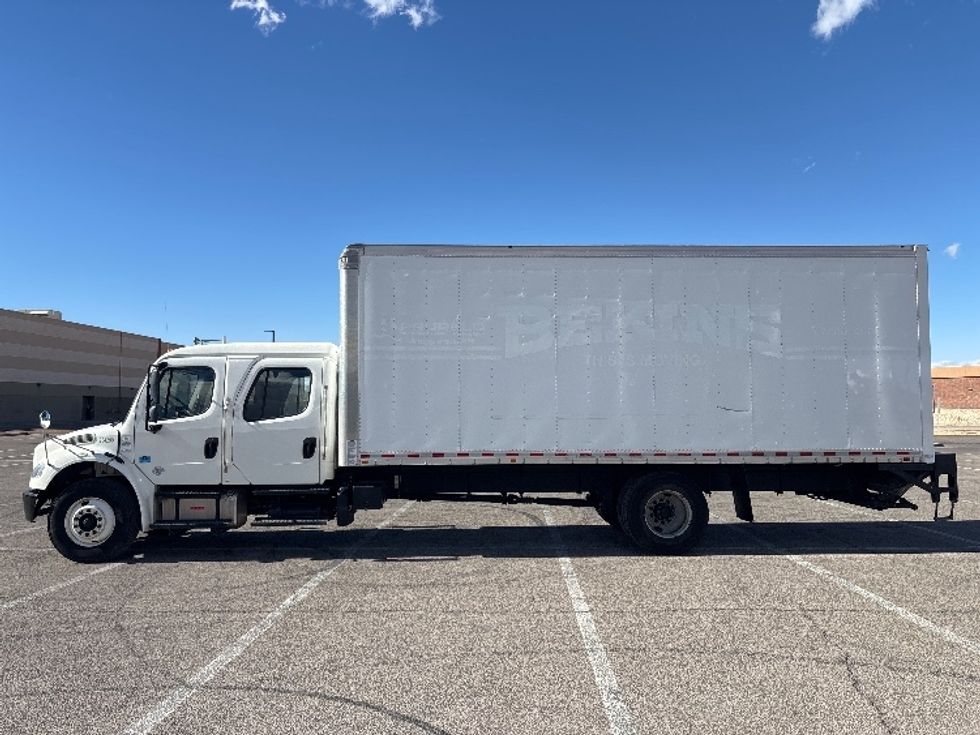 Medium Duty Box Truck-Light and Medium Duty Trucks-Freightliner-2019-M2-El Paso-TX-217,673\n\t\tmiles-$ 51,750 - Image 4