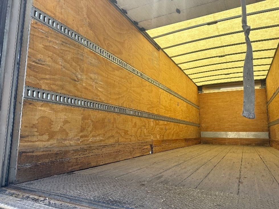 Medium Duty Box Truck-Light and Medium Duty Trucks-Freightliner-2019-M2-El Paso-TX-253,862\n\t\tmiles-$ 32,750 - Image 11